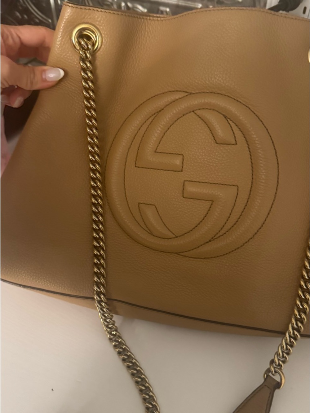 Gucci Tan Pebbled Leather Shoulder Bag with Gold Chain